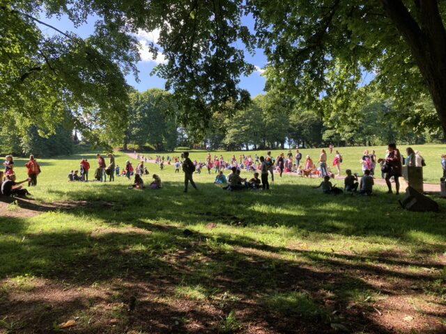 83DC68D6-6943-42D8-8033-498E1CF82320